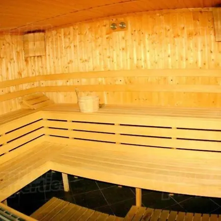 Location Unique * 班斯科