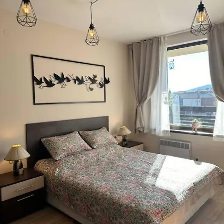 Location Unique 班斯科