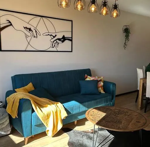 Apartment Location Unique *